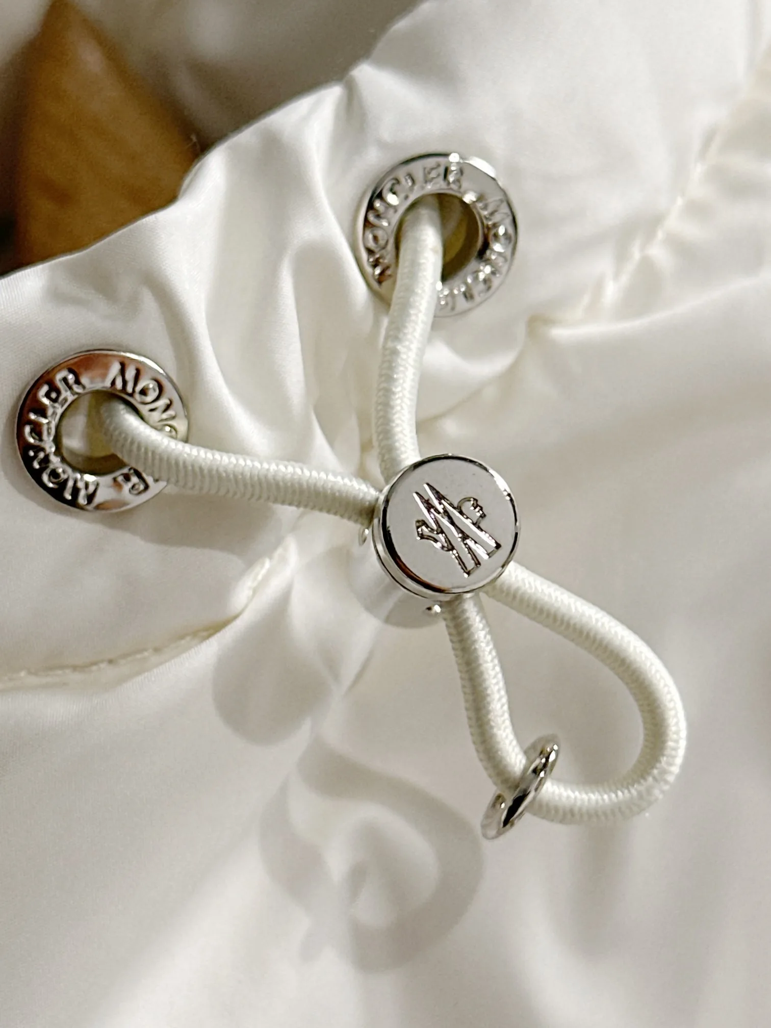 Moncler Maya 70 Hooded Short Down Jacket White - Image 11