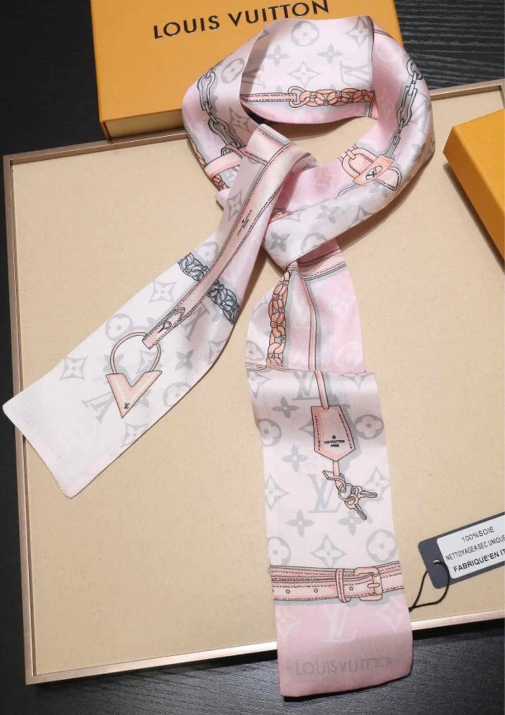 Alternative view of Monogram Confidential Bandeau Pink