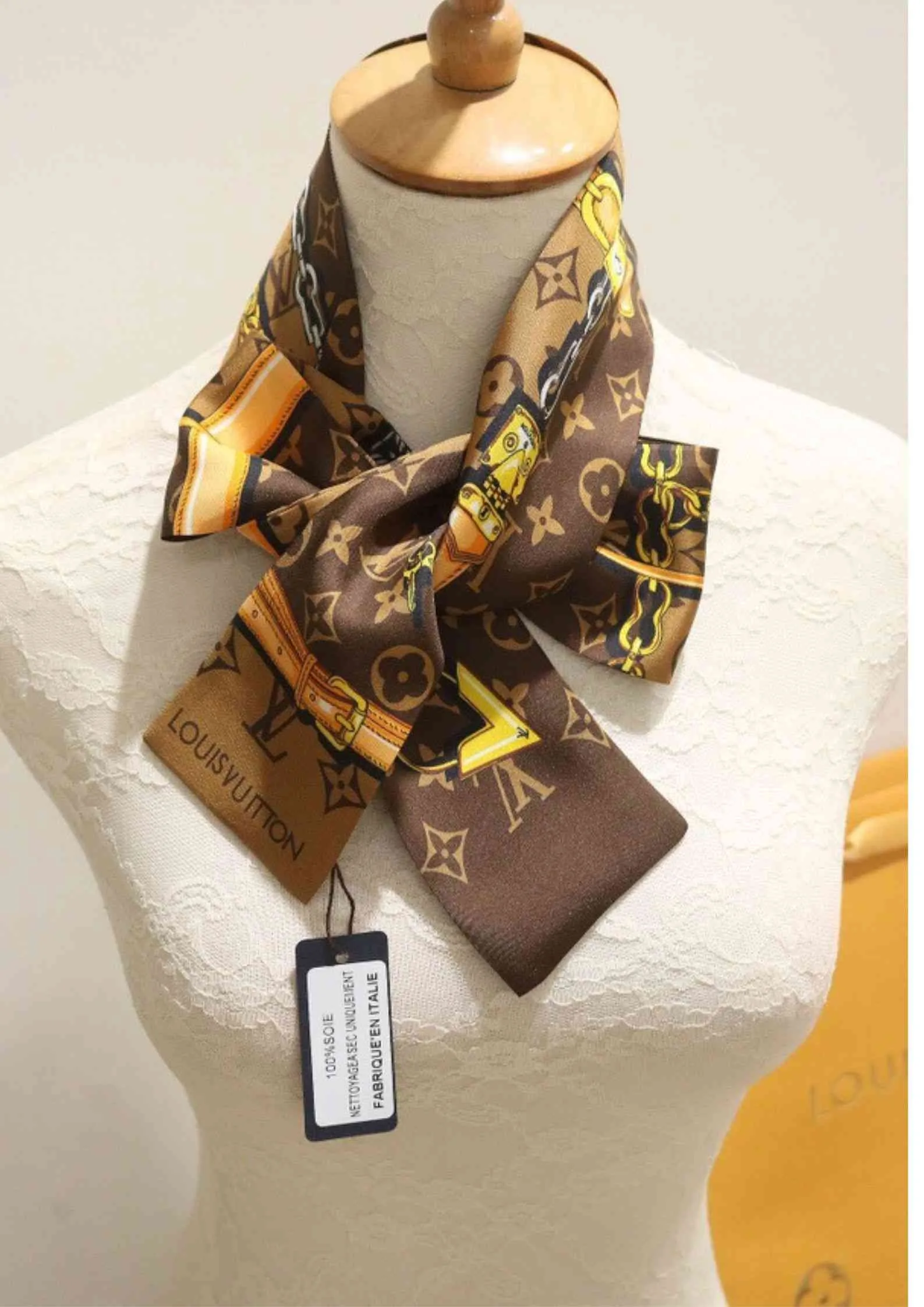 Alternative view of Louis Vuitton Monogram Confidential Bandeau Brown
