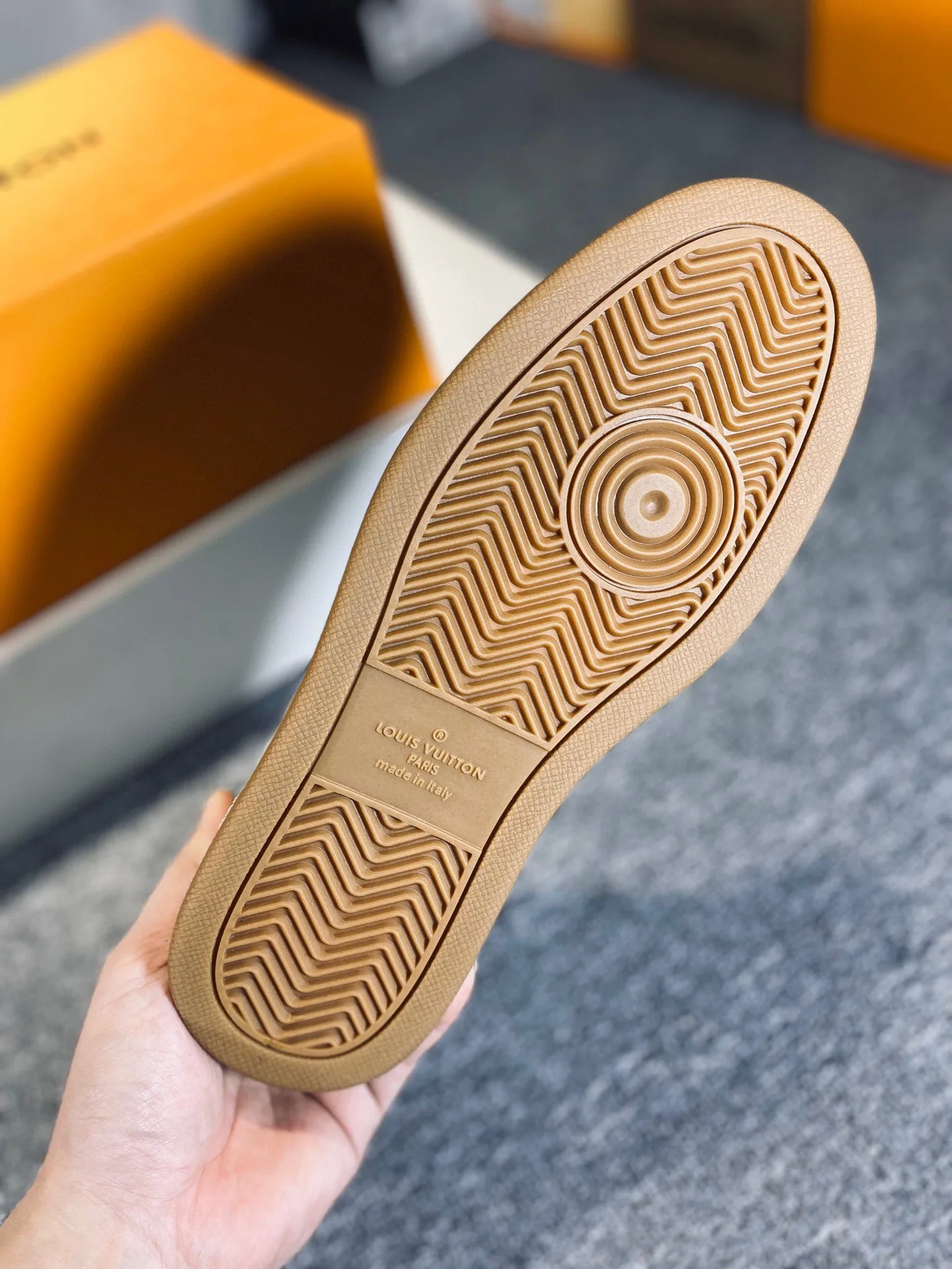 Louis Vuitton Rivoli Sneaker Brown - Image 5