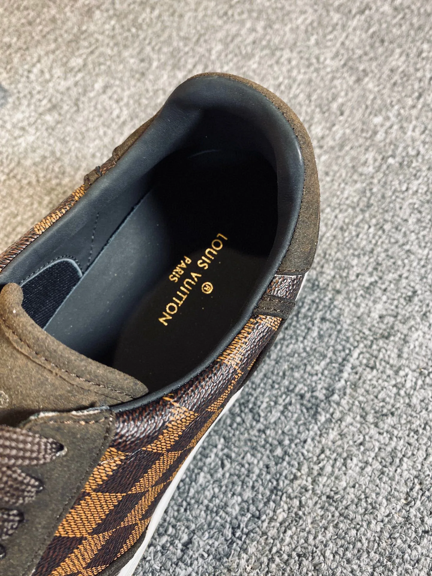 Louis Vuitton Rivoli Sneaker Brown - Image 2