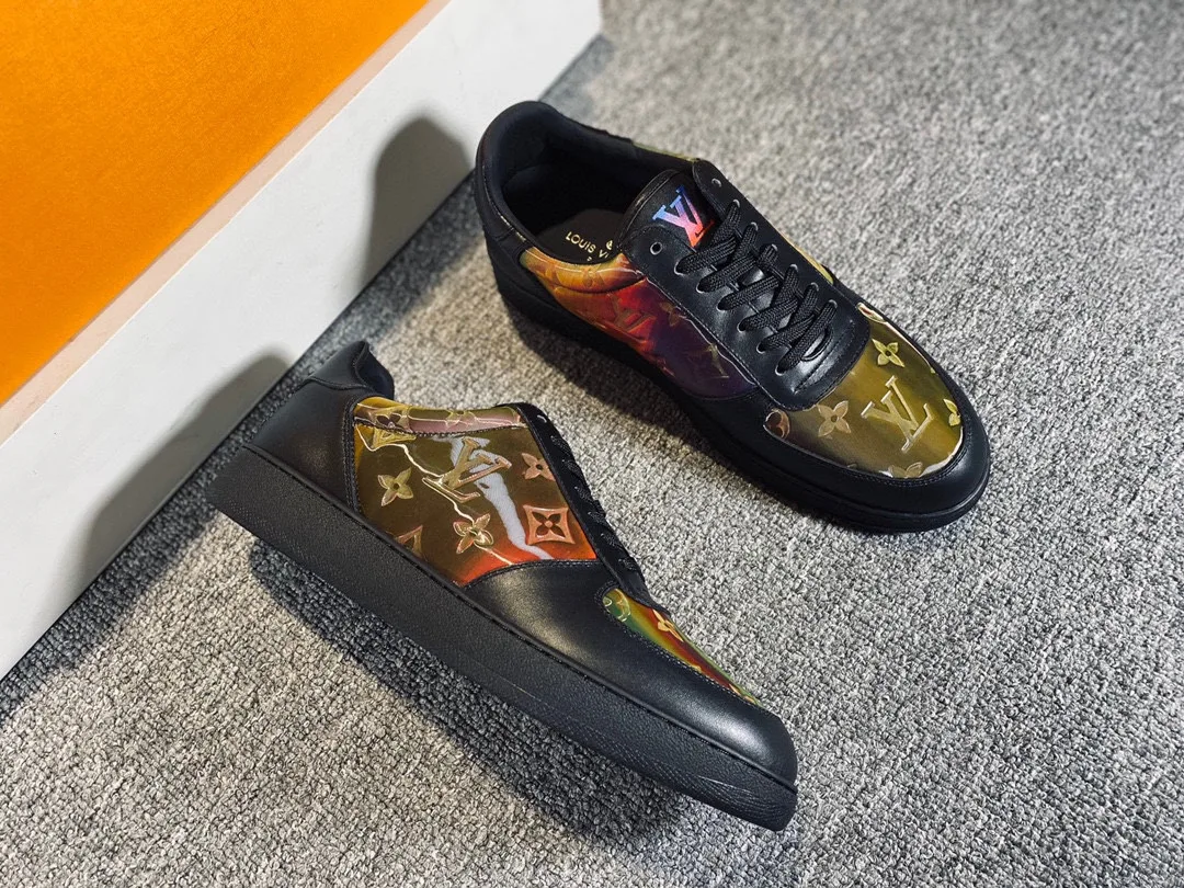 Louis Vuitton Rivoli Sneaker Multicolor