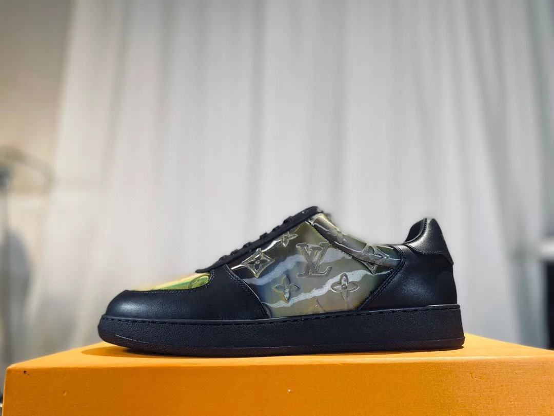 Louis Vuitton Rivoli Sneaker Multicolor - Image 2