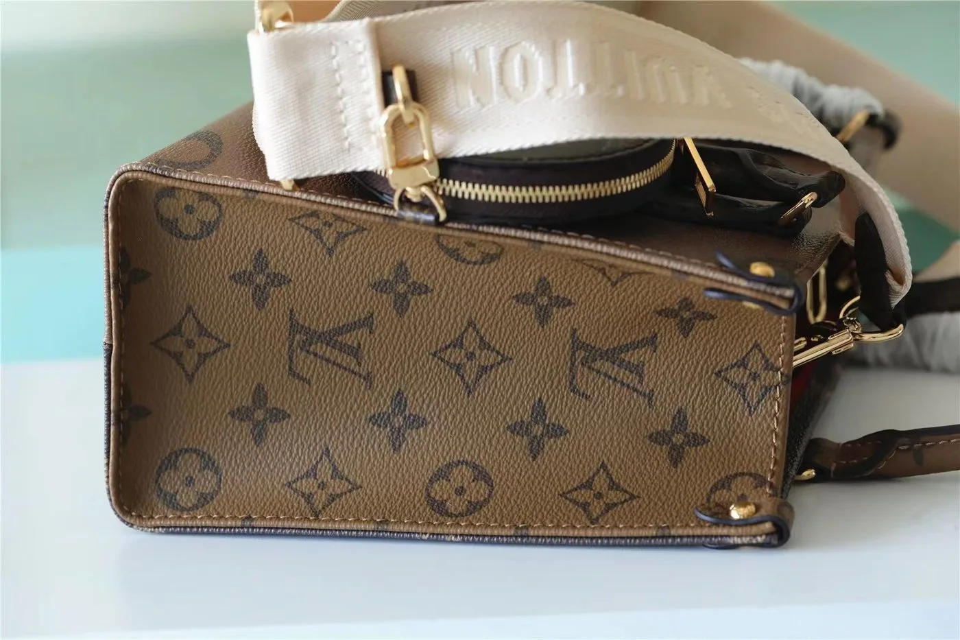 Louis Vuitton OnTheGo PM Tote Bag Brown / - Image 7