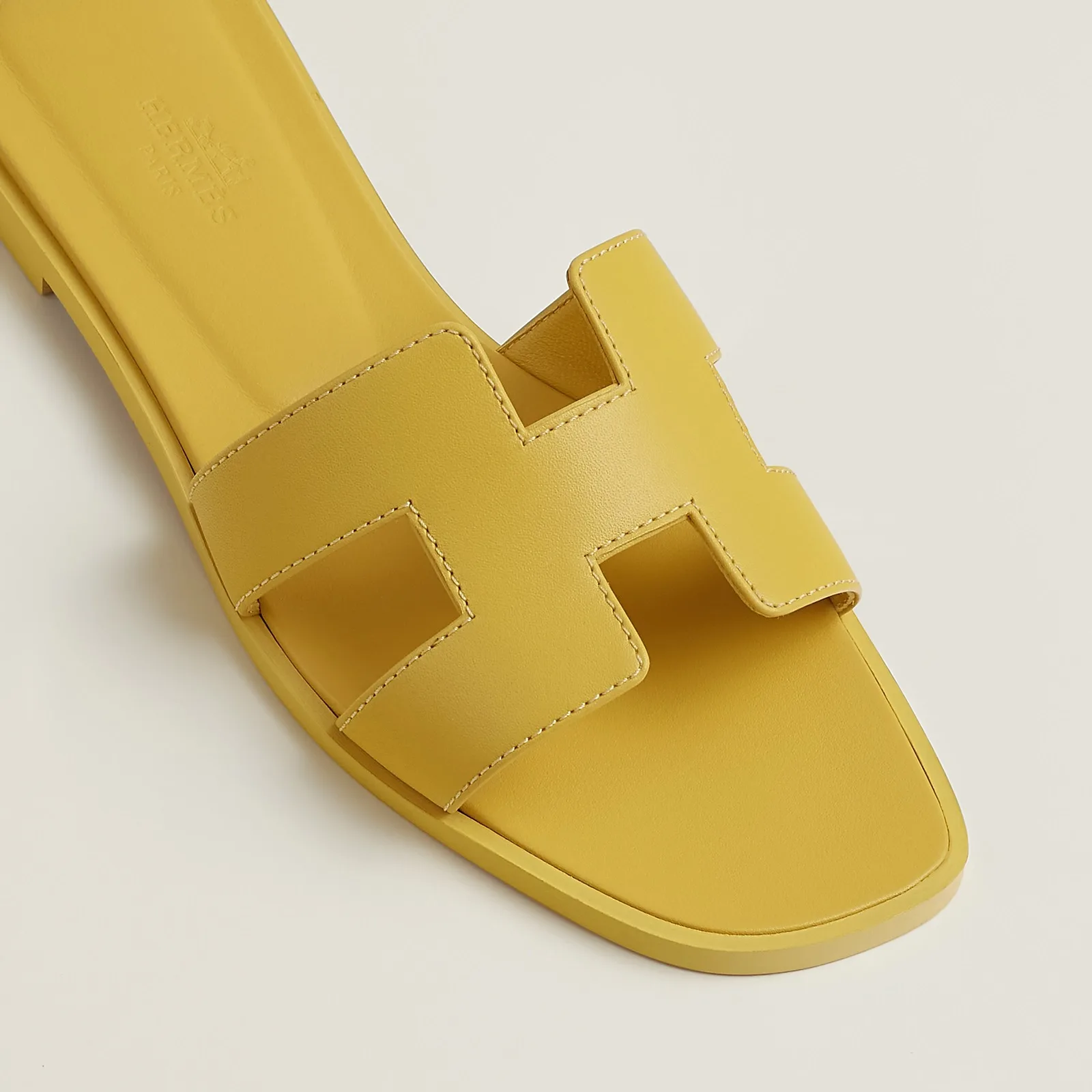 Hermes Oran Sandals Yellow 8R340 - Image 3