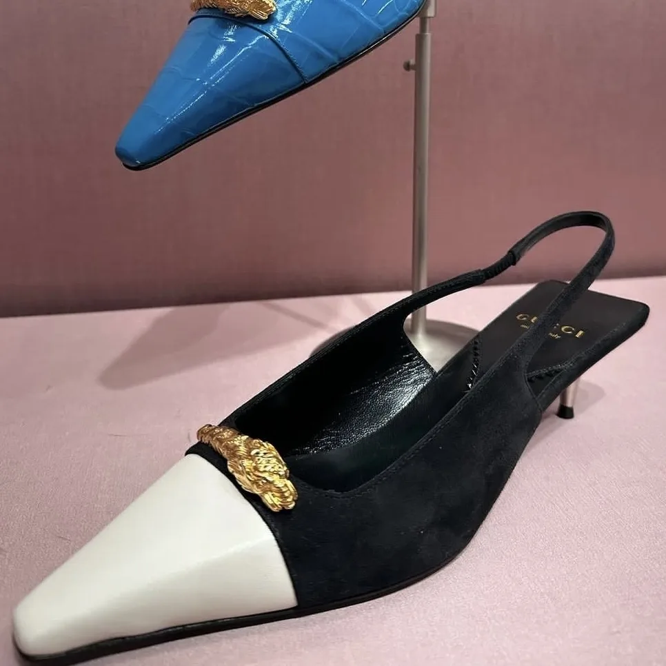 Gucci Pump With Tiger Head - Image 2