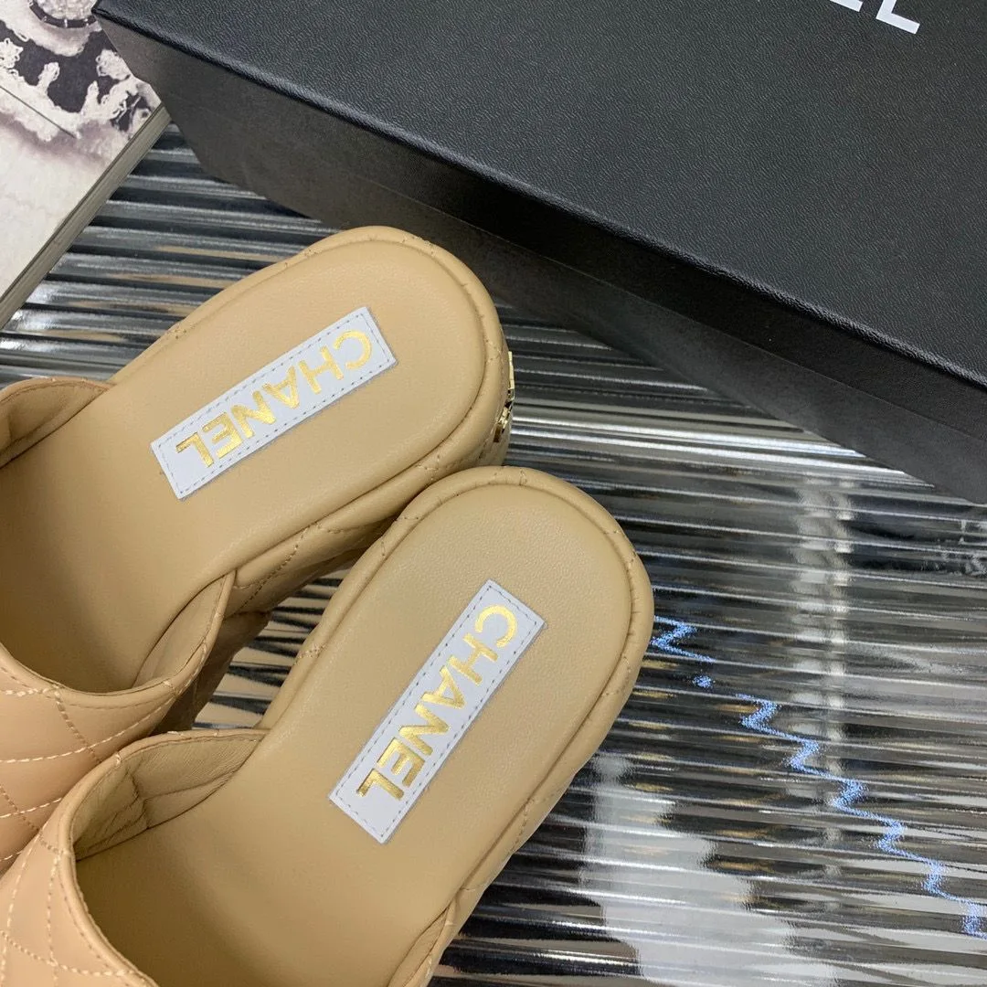 Chanel Platform Slide Beige / - Image 4