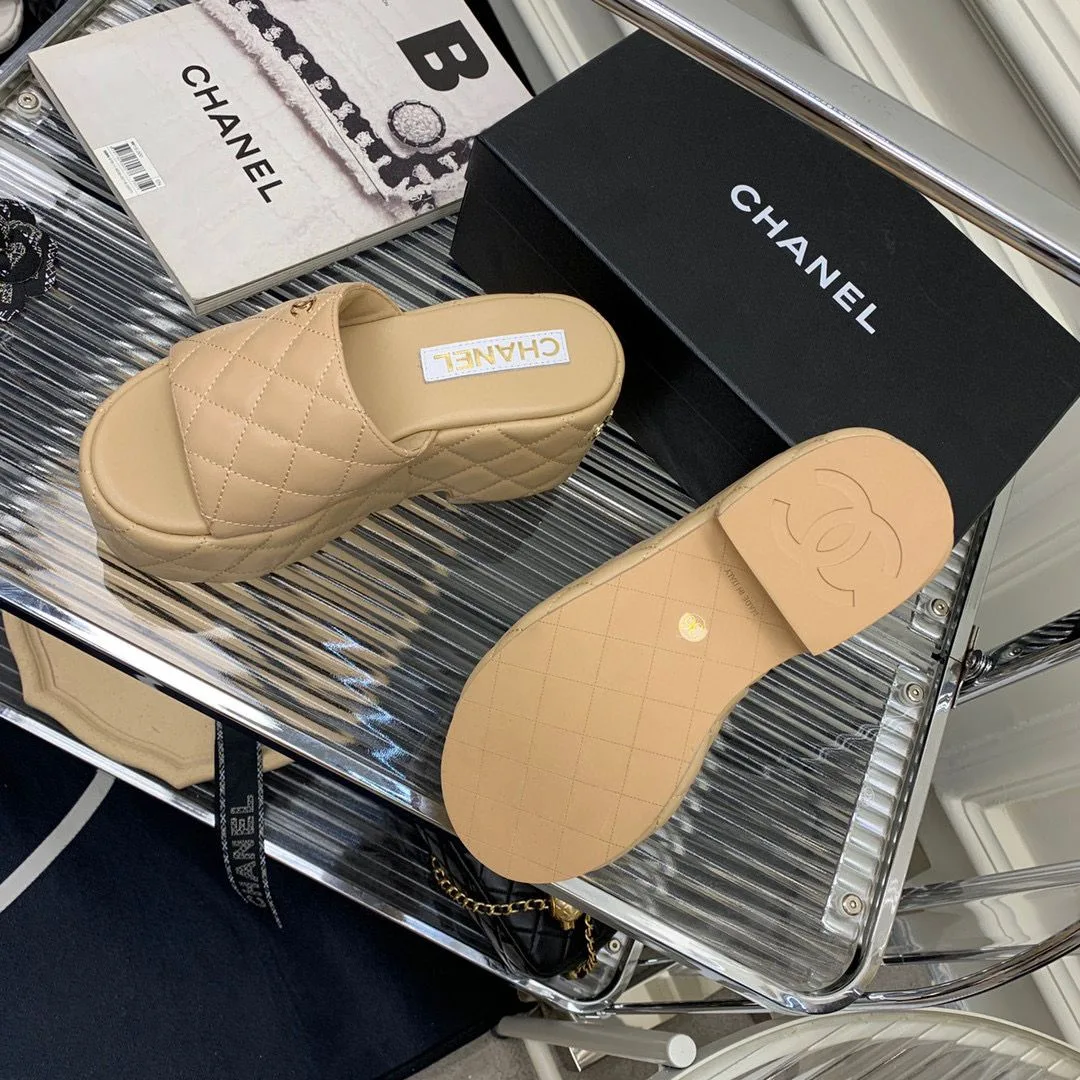 Chanel Platform Slide Beige / - Image 3