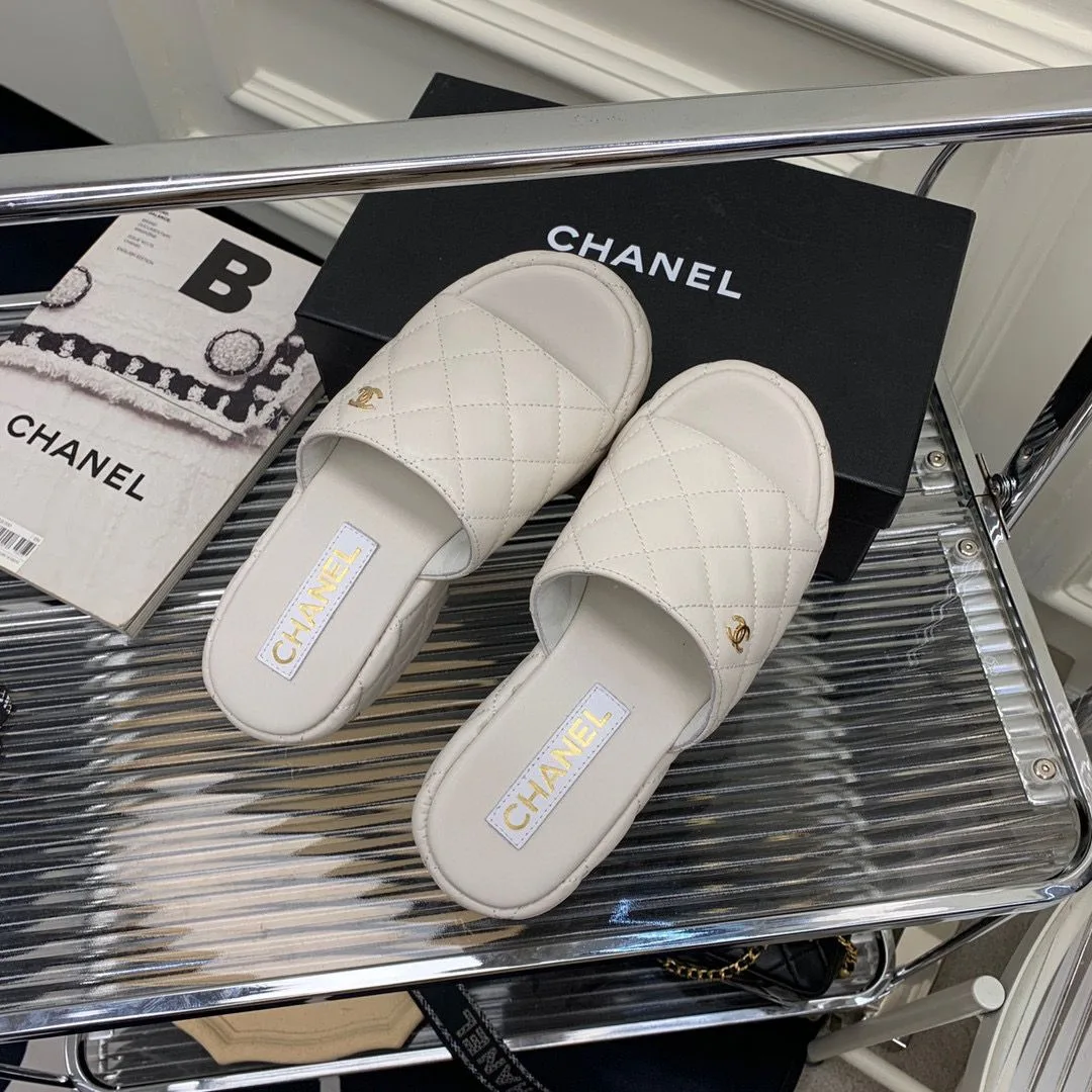 Chanel Platform Slide White / - Image 4