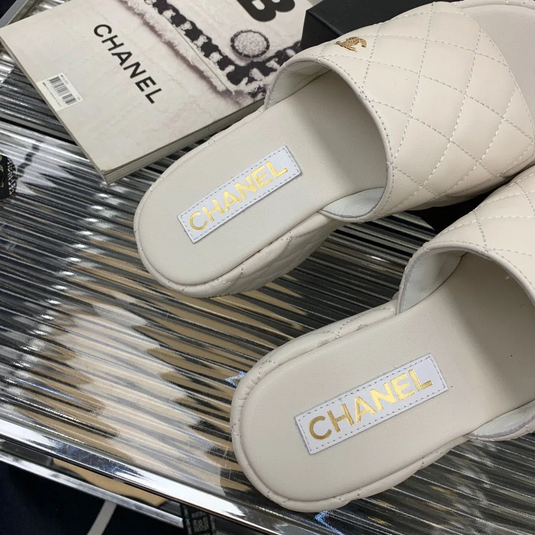 Chanel Platform Slide White / - Image 3