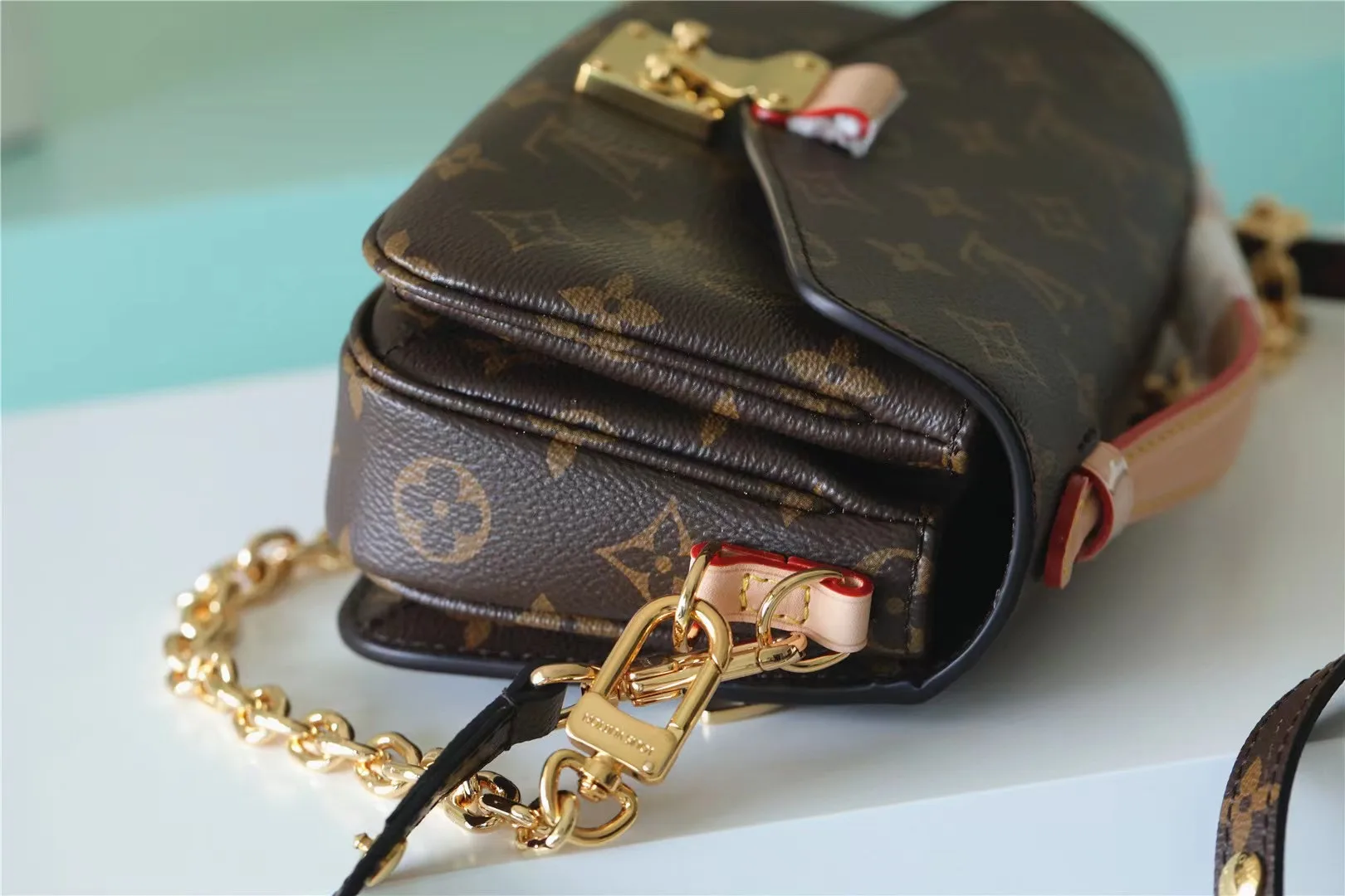 Louis Vuitton Pochette Metis East West Shoulder Bag / Brown Monogram Canvas Gold Hardware ? - Image 7
