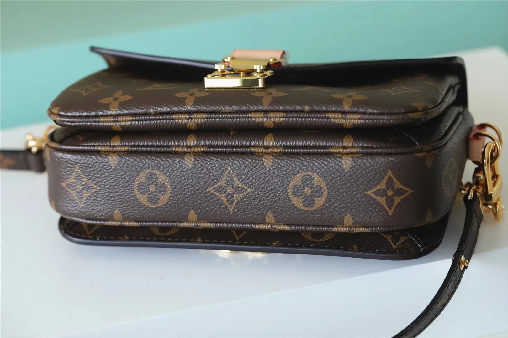 Louis Vuitton Pochette Metis East West Shoulder Bag / Brown Monogram Canvas Gold Hardware ? - Image 8