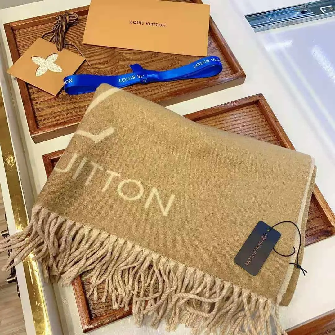 Louis Vuitton Reykjavik Scarf Brown - Image 3