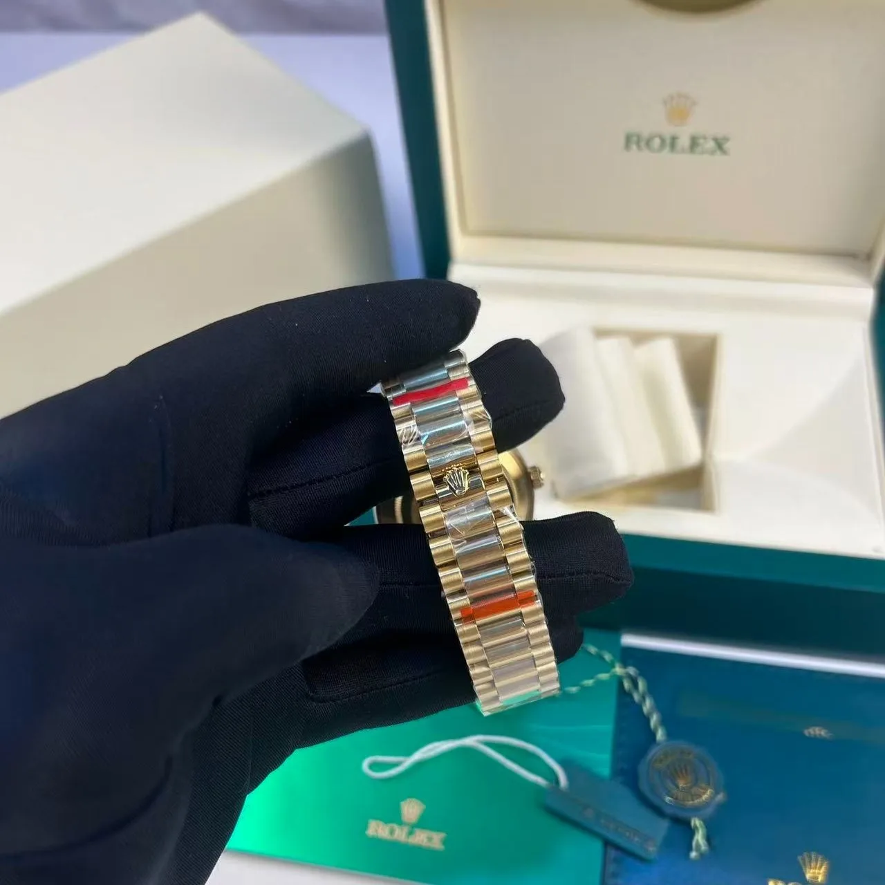 Rolex Day-Date 40 Watch Gold Toned Silver Dial - Image 7