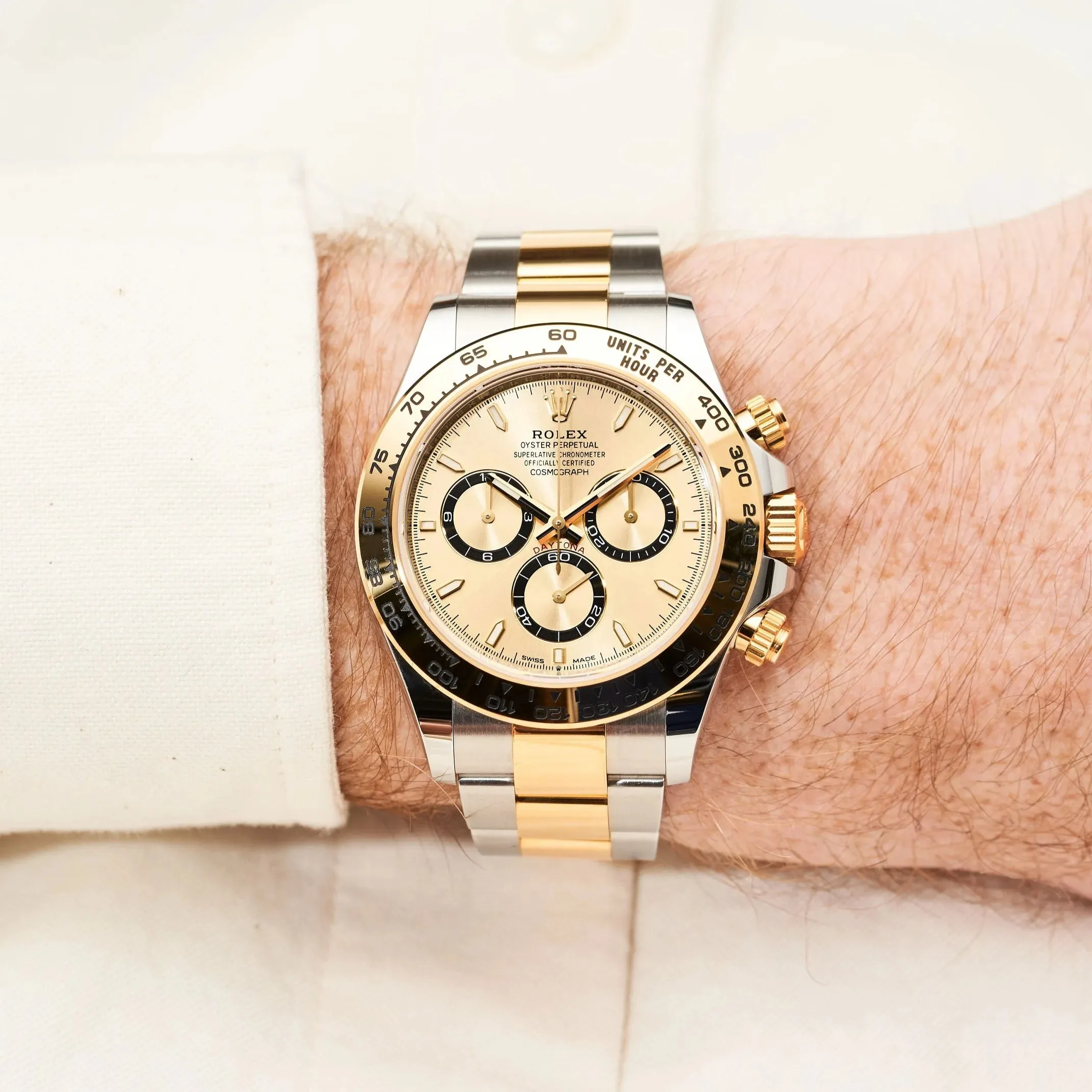 Alternative view of Rolex Cosmograph Daytona 40 Watch Silver/Gold Toned Yellow Dial -0004