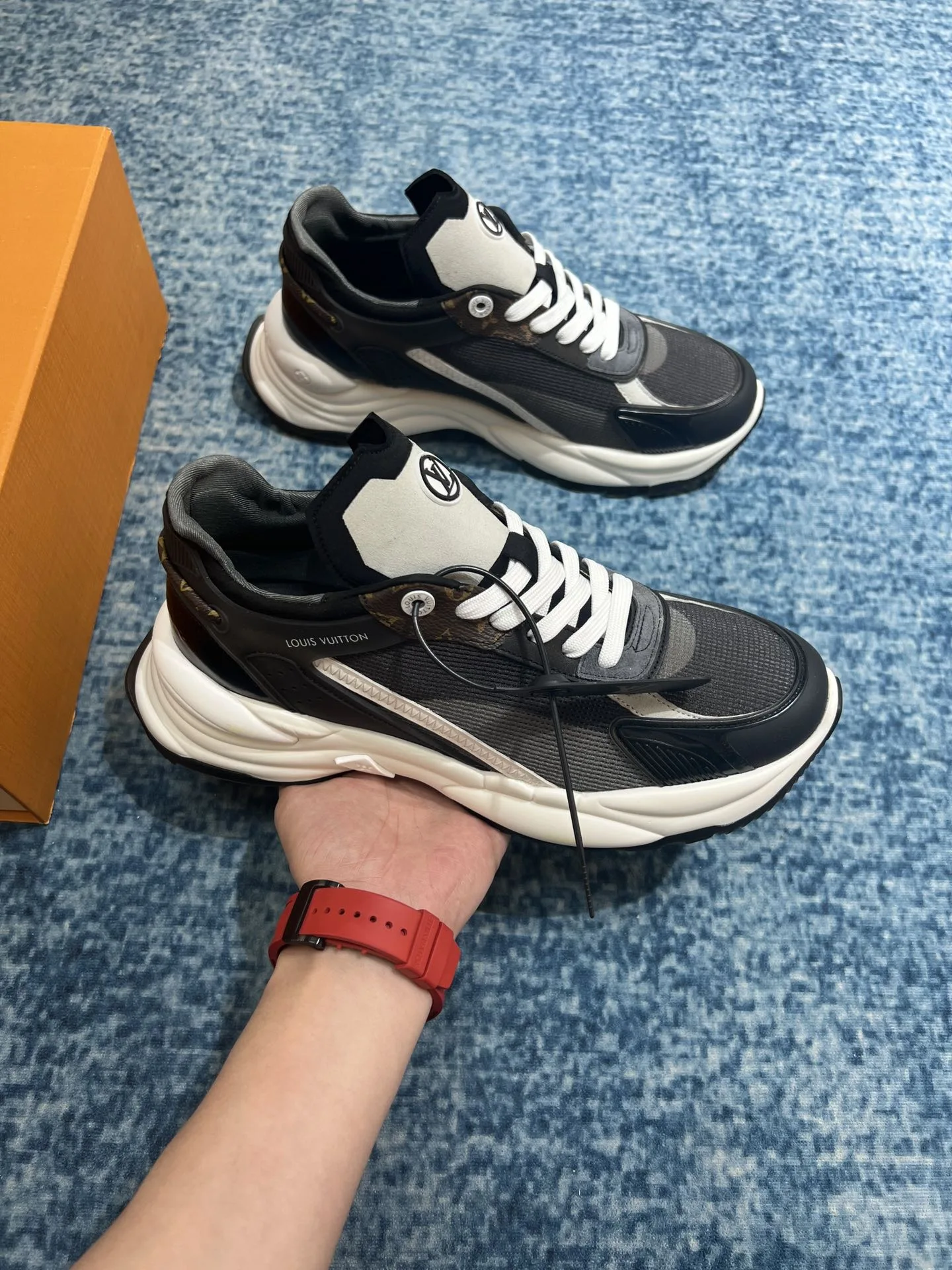 Louis Vuitton Run 55 Sneaker Blue 1ABHQF - Image 4