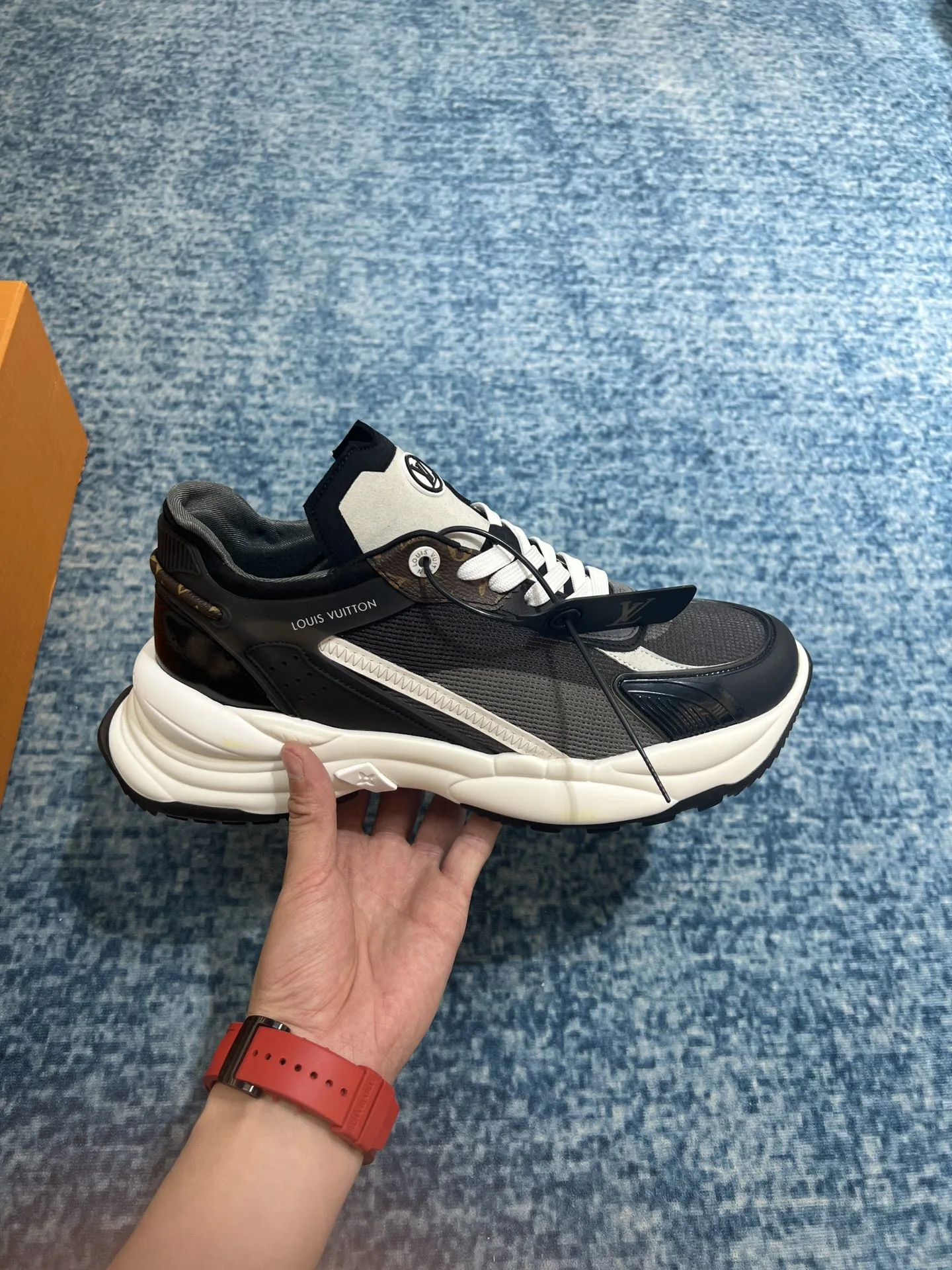 Louis Vuitton Run 55 Sneaker Blue 1ABHQF - Image 5