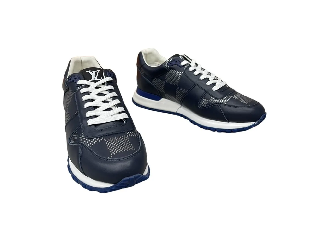UrbanValore Run Away Sneaker