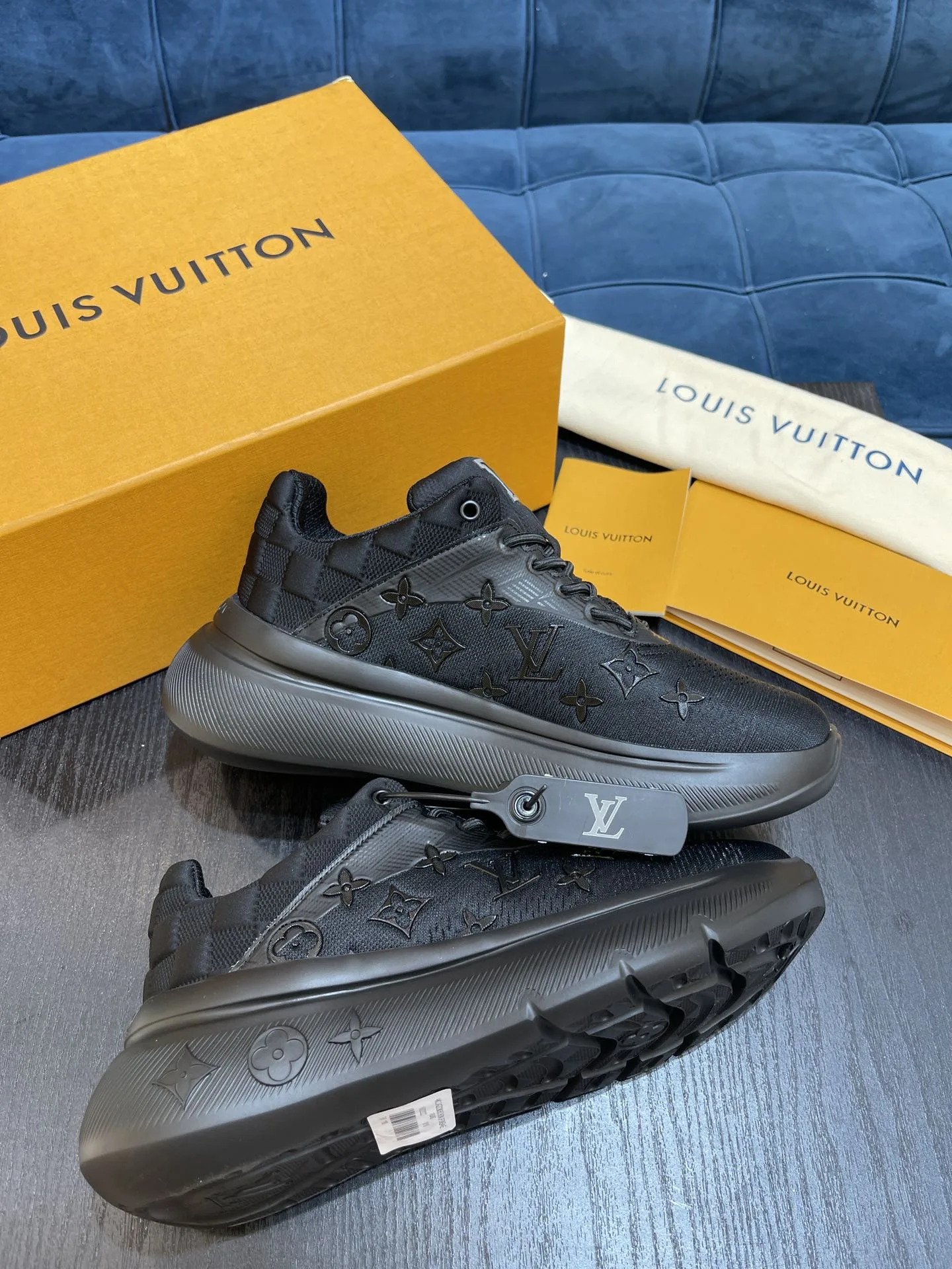Louis Vuitton Show Up Sneaker Black 1A9JRO - Image 7