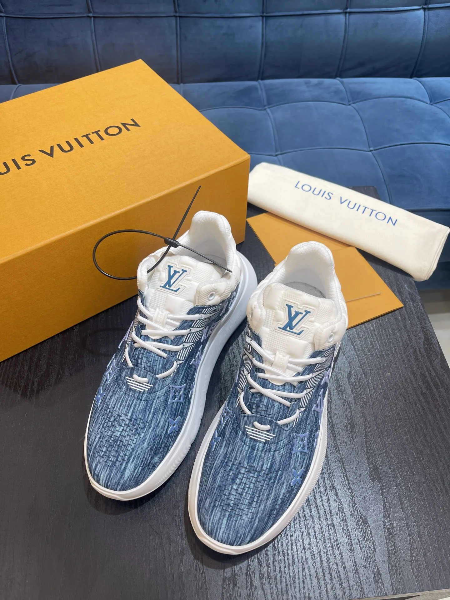 Louis Vuitton Show Up Sneaker Blue 1AA48E - Image 3
