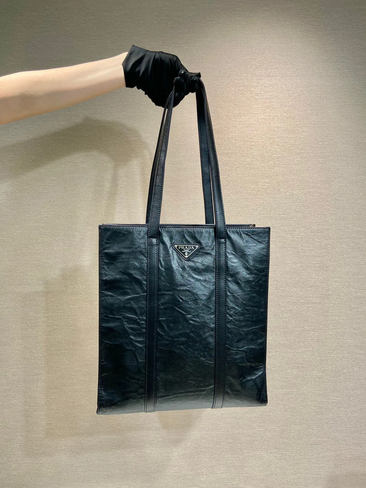 Alternative view of Small Antiqued Nappa Tote Bag In Black / 1BG459_UVL_F0002_V_OOO