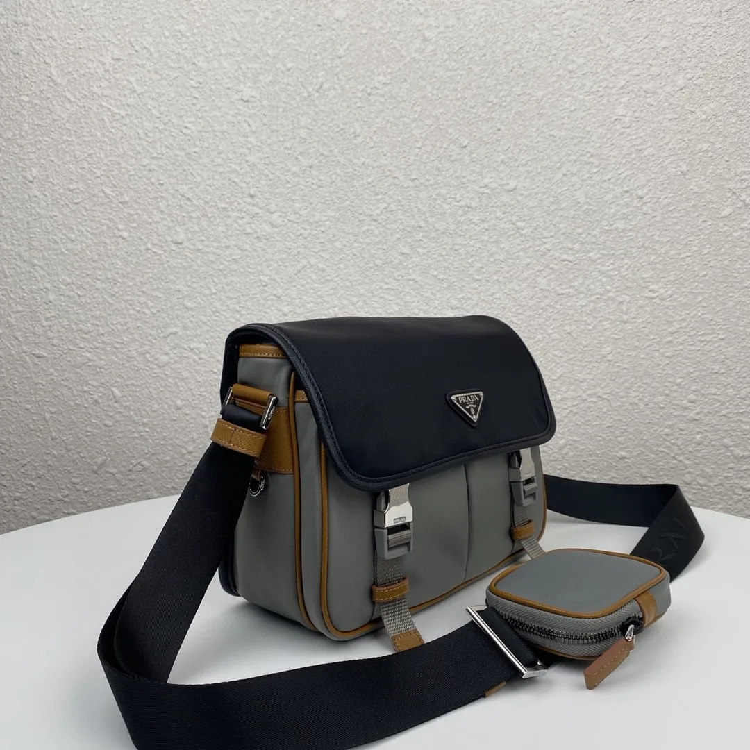 Small Saffiano Shoulder Bag Grey and Black / - Image 4
