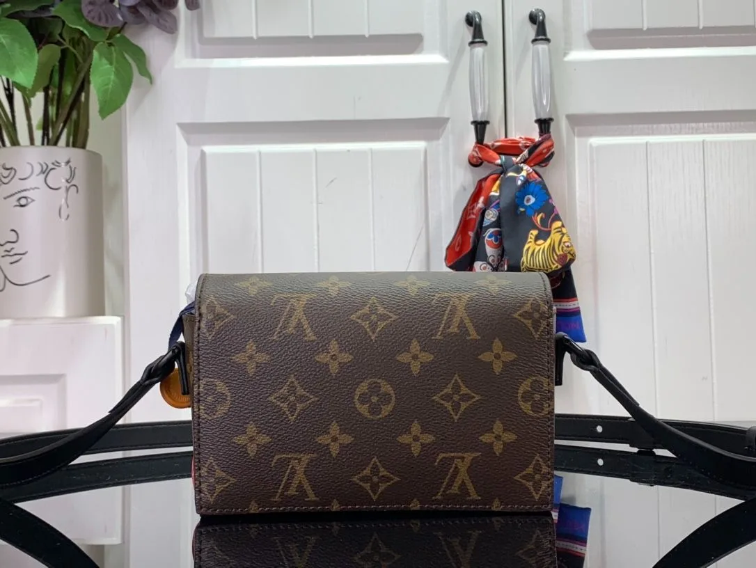Louis Vuitton Steamer Wearable Wallet Brown / - Image 4
