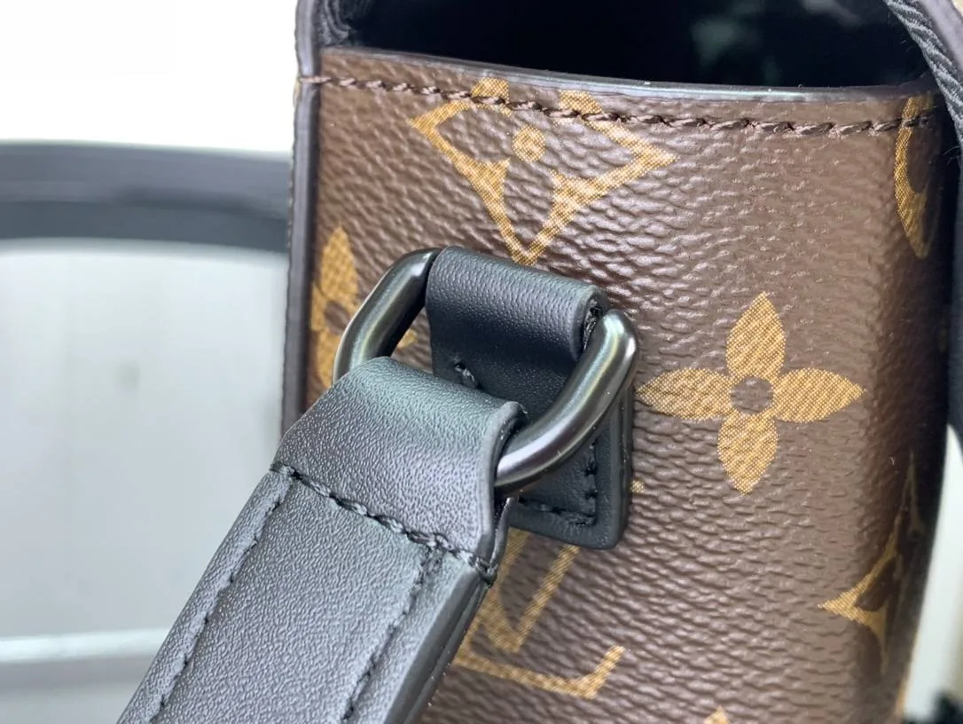 Louis Vuitton Steamer Wearable Wallet Brown / - Image 7