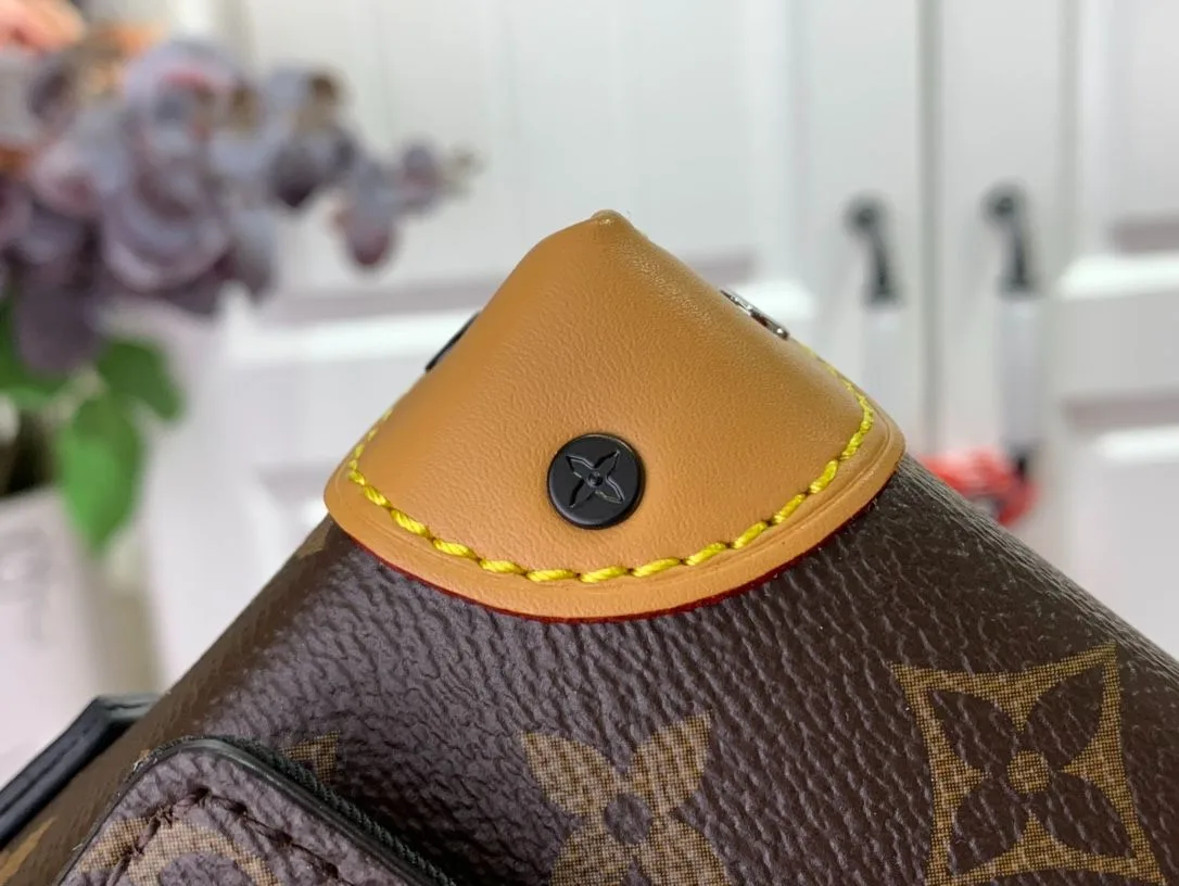 Louis Vuitton Steamer Wearable Wallet Brown / - Image 8