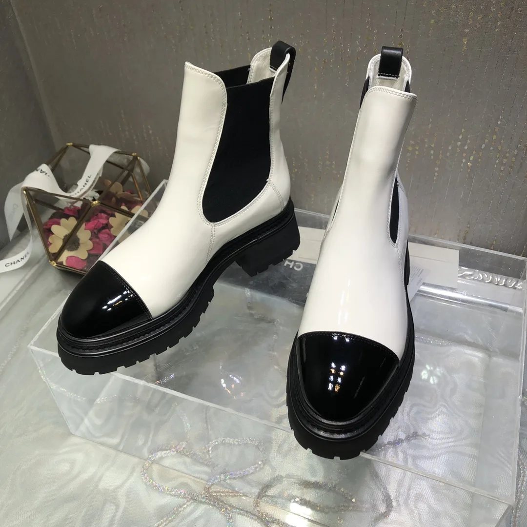 Chanel Ankle Boots White 0,/ - Image 3