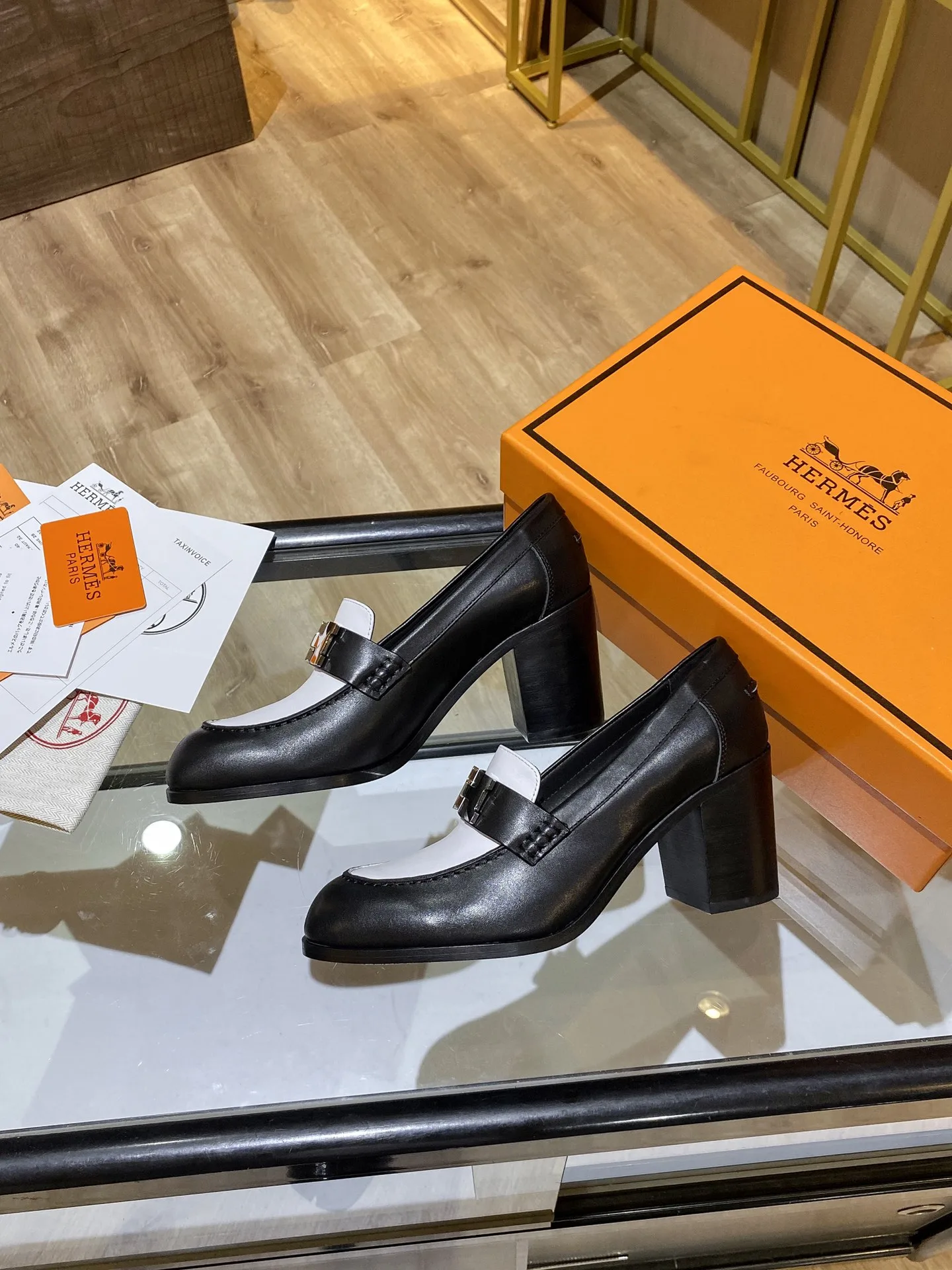 Hermes Loafers White/ Black - Image 6