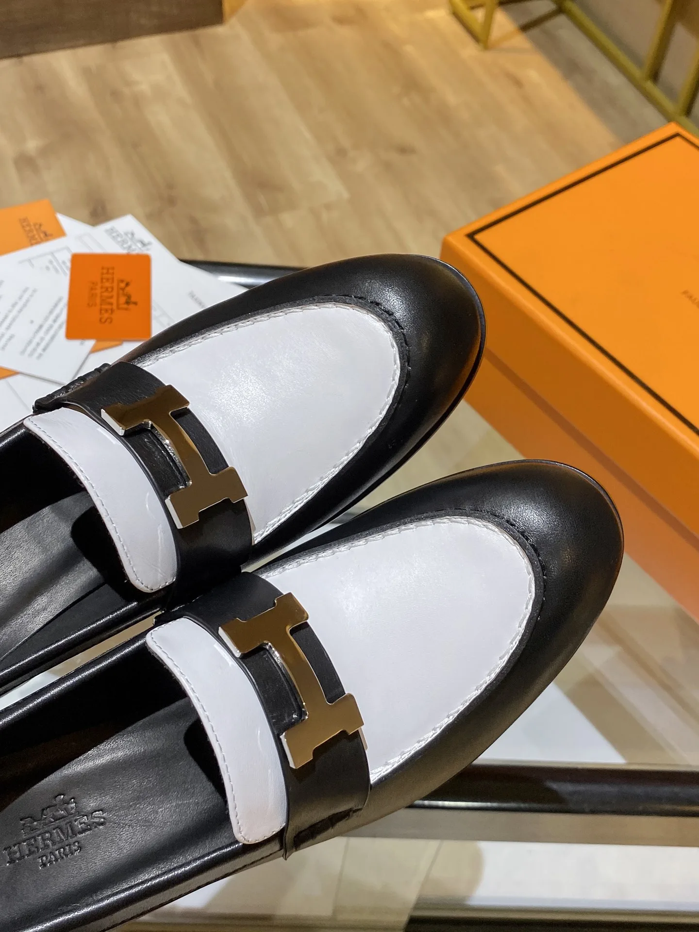 Hermes Loafers White/ Black - Image 3