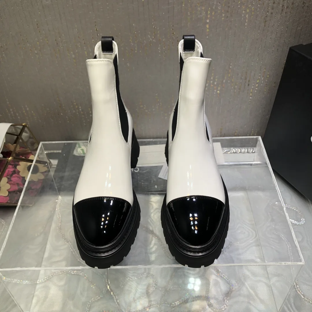 Chanel Ankle Boots White 0,/ - Image 8