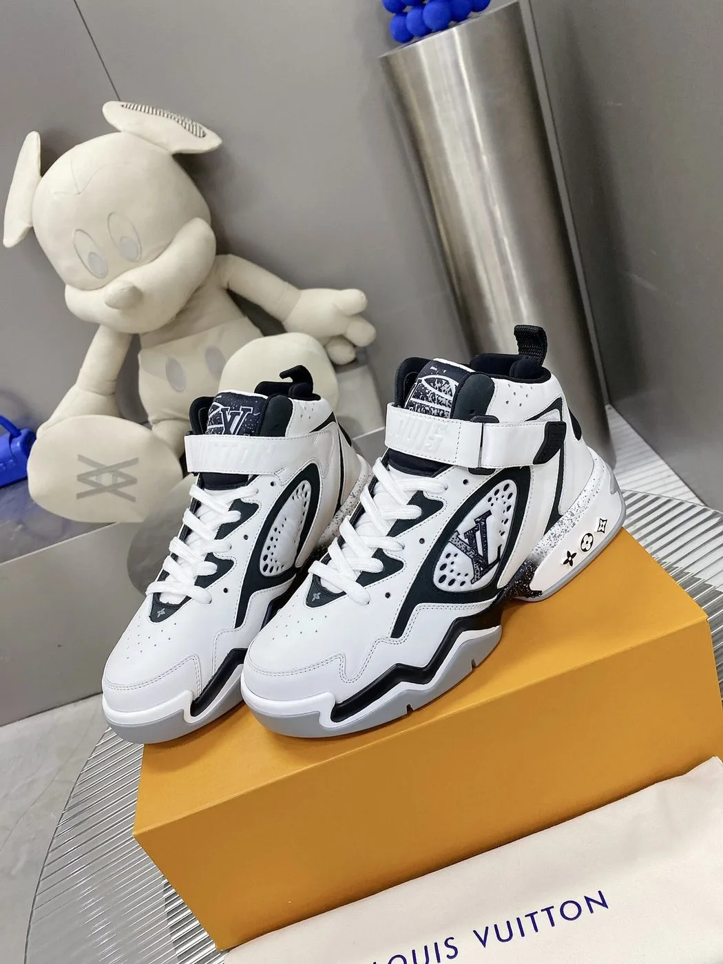 Louis Vuitton Women’s