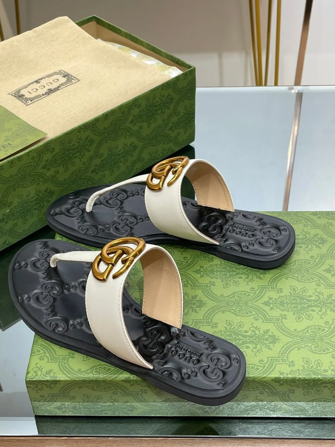 Gucci Thong Sandal With Double G White - Image 4