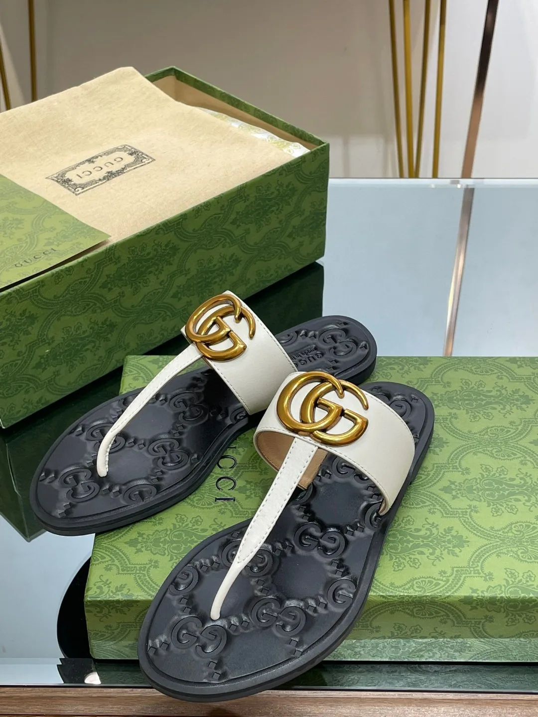 Gucci Thong Sandal With Double G White - Image 5