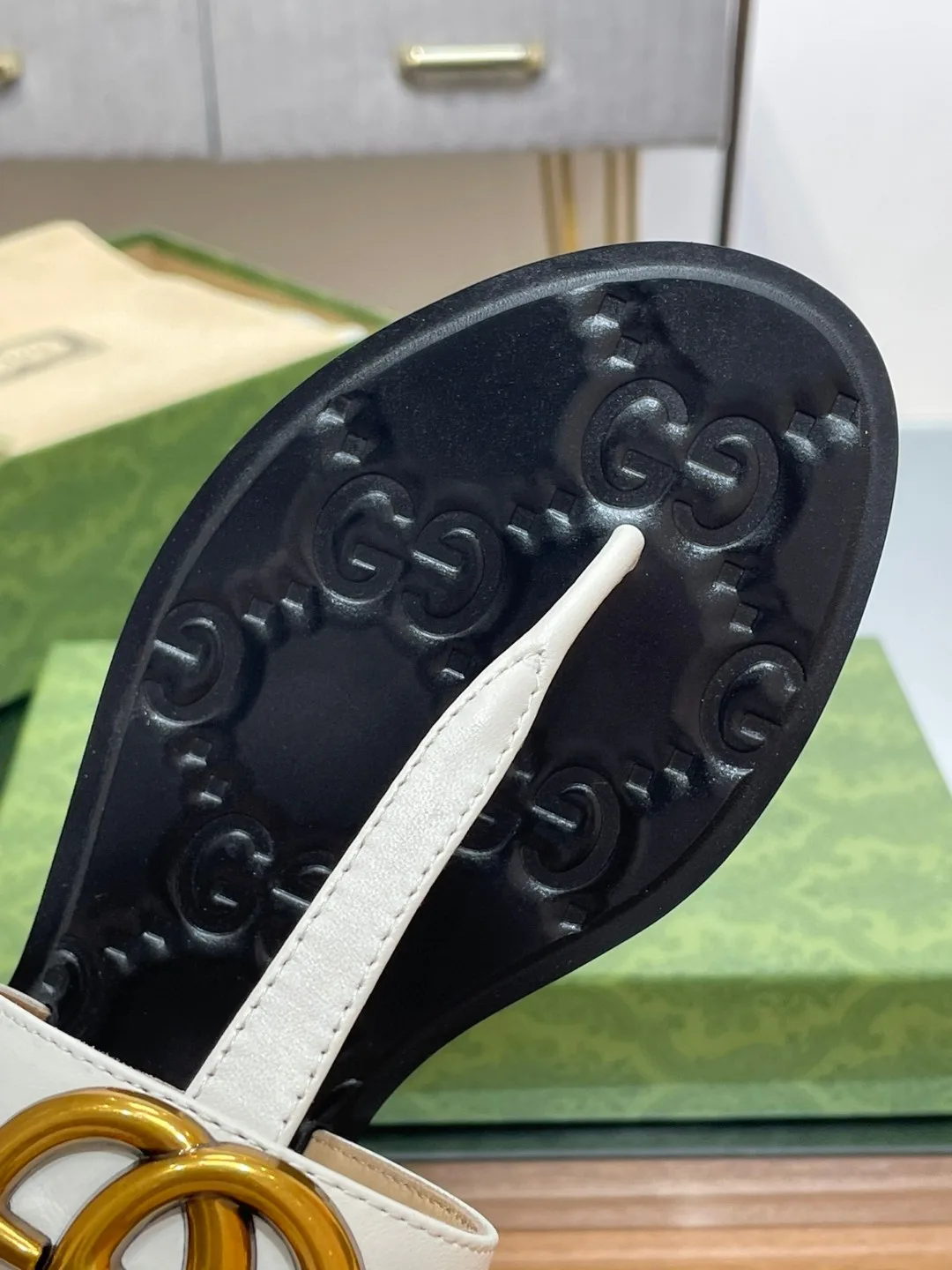 Gucci Thong Sandal With Double G White - Image 9