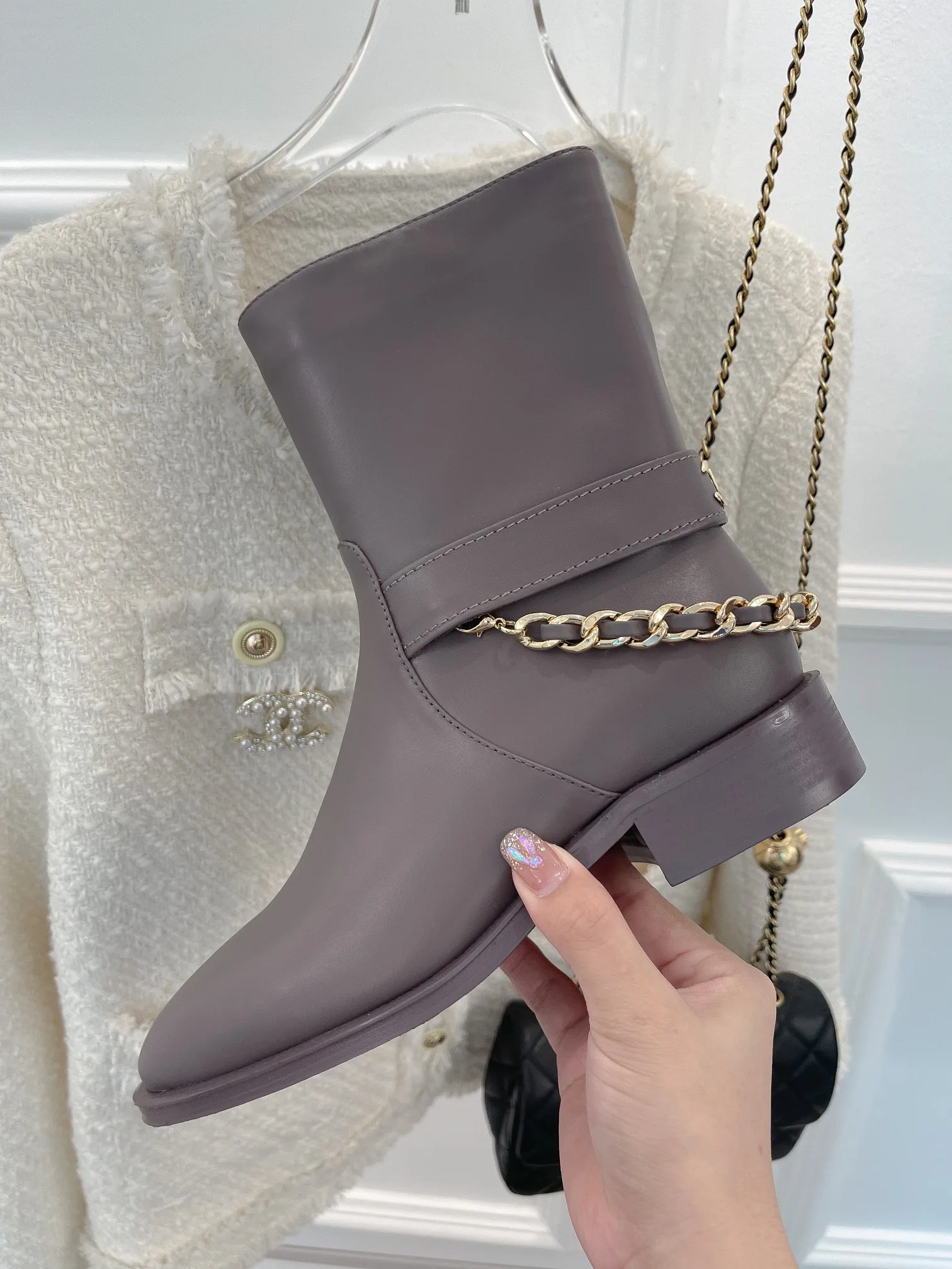 Chanel Ankle Boots With Chain Light Violet / - Image 7