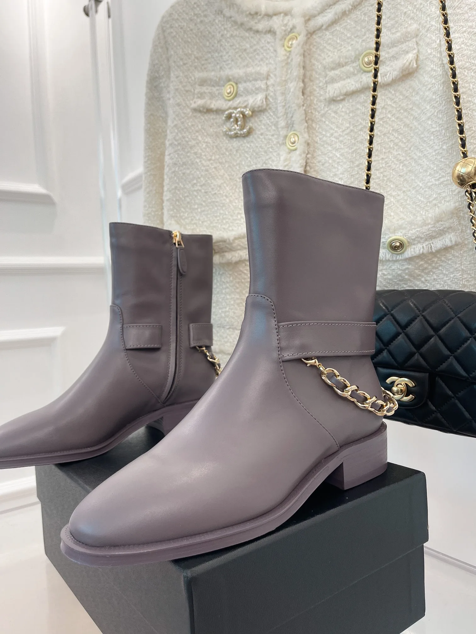 Chanel Ankle Boots With Chain Light Violet / - Image 5
