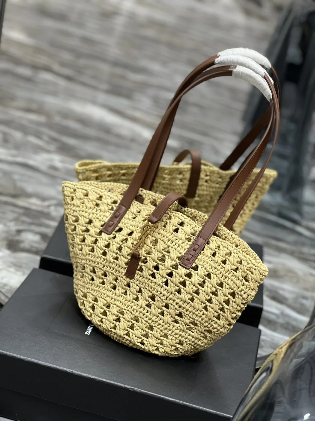 Alternative view of Saint Laurent Panier Medium Bag Beige
