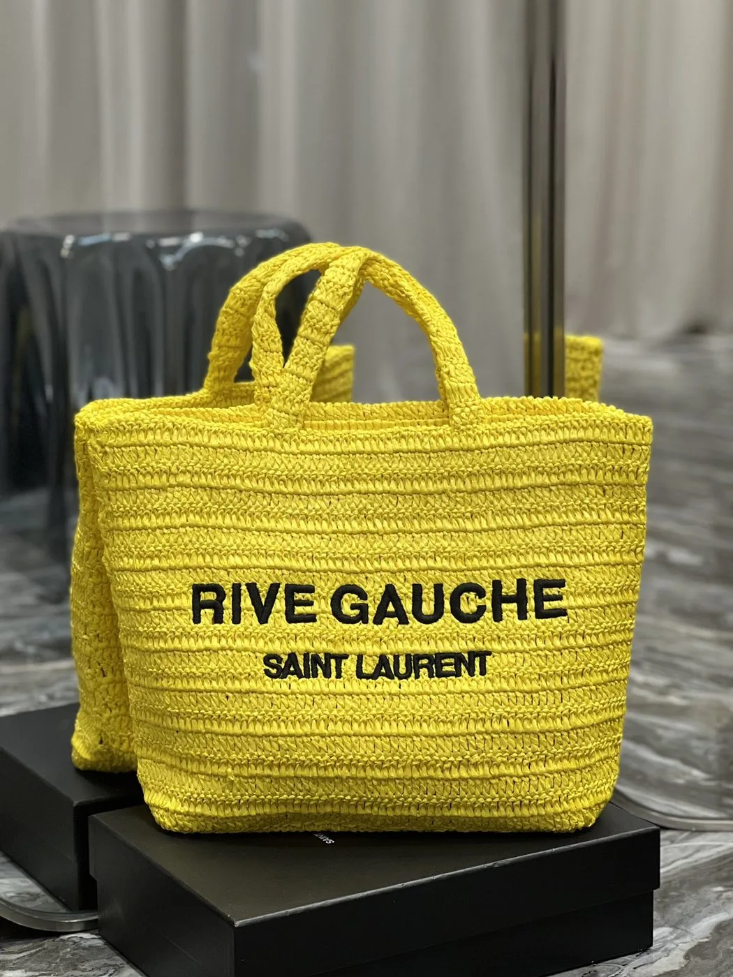 Saint Laurent Rive