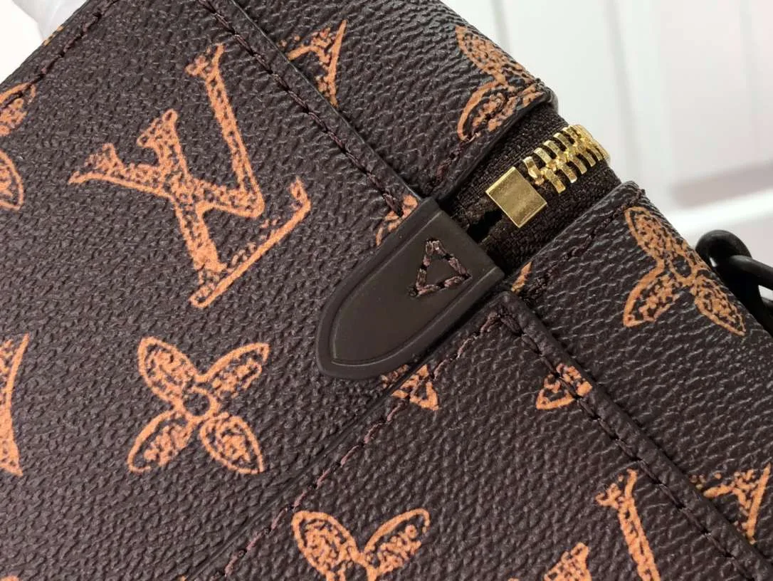 Louis Vuitton Vertical Box Trunk Bag Monogram Brown / - Image 4