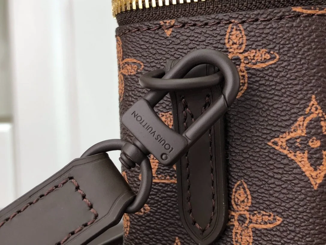 Louis Vuitton Vertical Box Trunk Bag Monogram Brown / - Image 8
