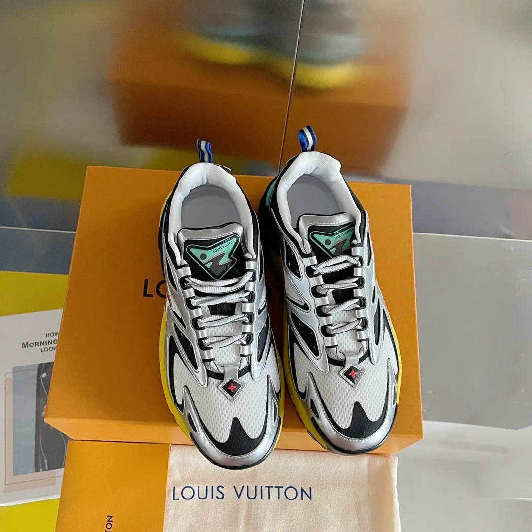 Louis Vuitton Men’s LV Runner Tatic Sneaker Sliver - Image 6