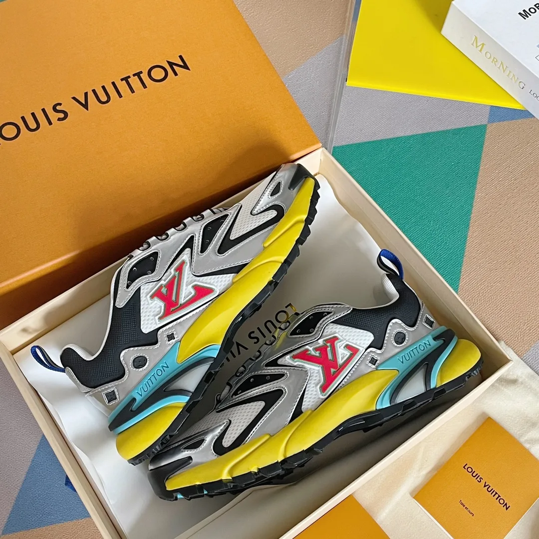 Louis Vuitton Men’s LV Runner Tatic Sneaker Sliver - Image 4
