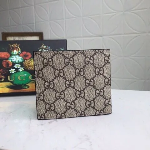 Gucci Tiger Print GG Supreme Bi-Fold Wallet - Image 4