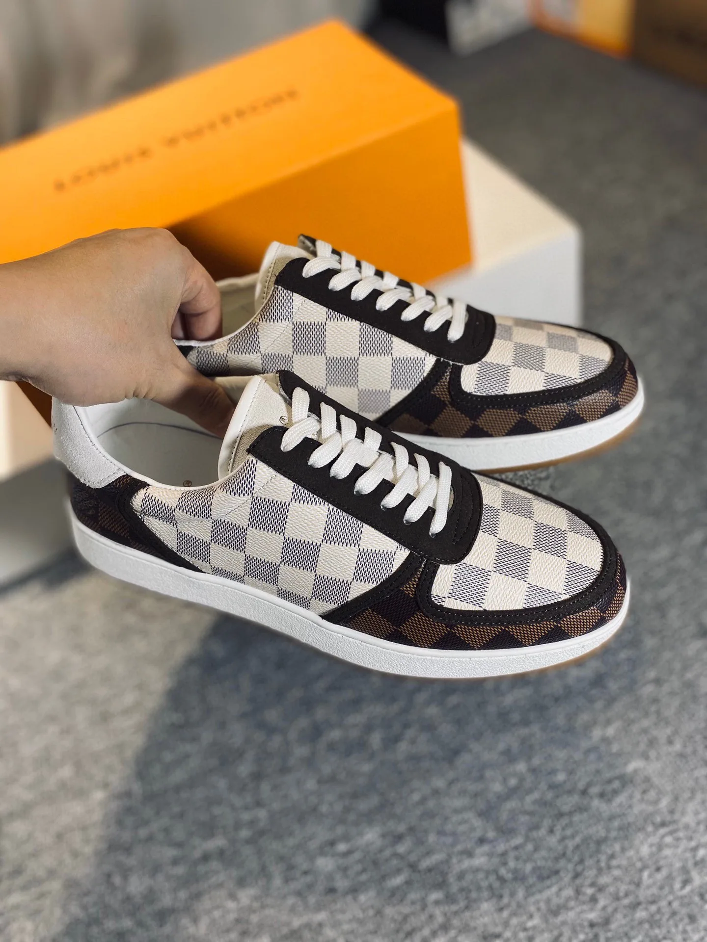 Louis Vuitton Rivoli Sneaker Gray And Brown - Image 8