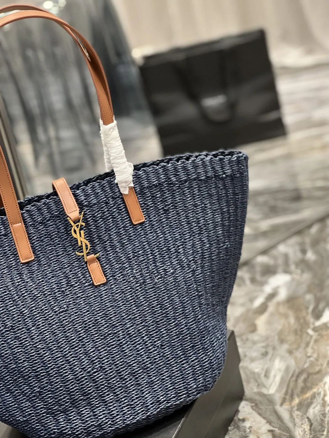 Alternative view of Saint Laurent Panier Big Bag Blue