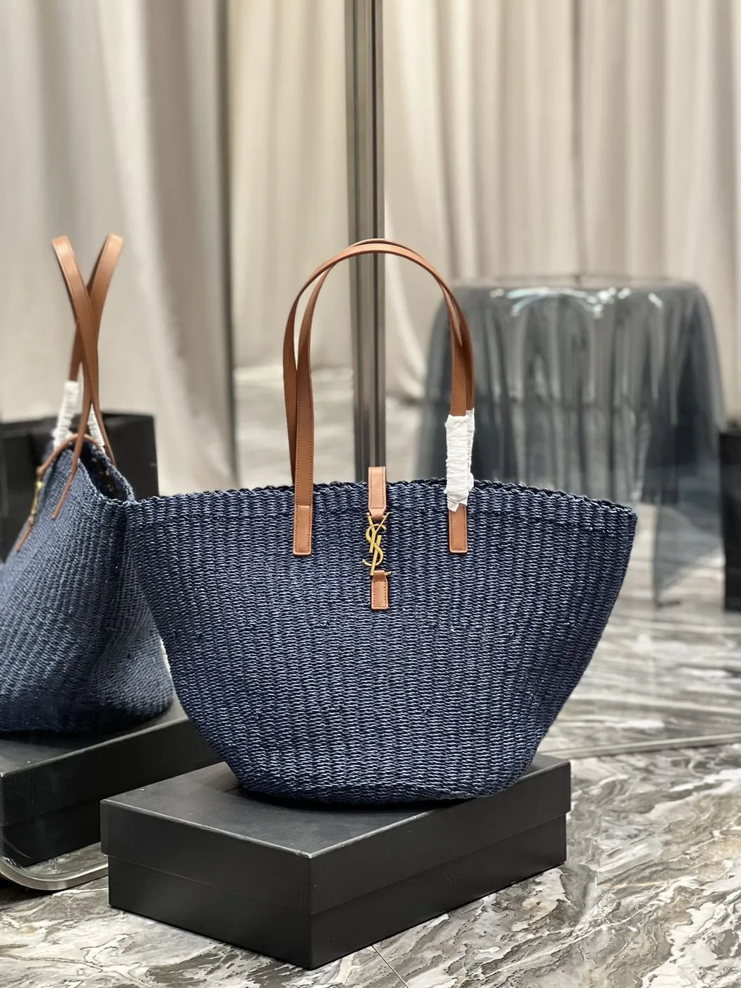 Saint Laurent Panier