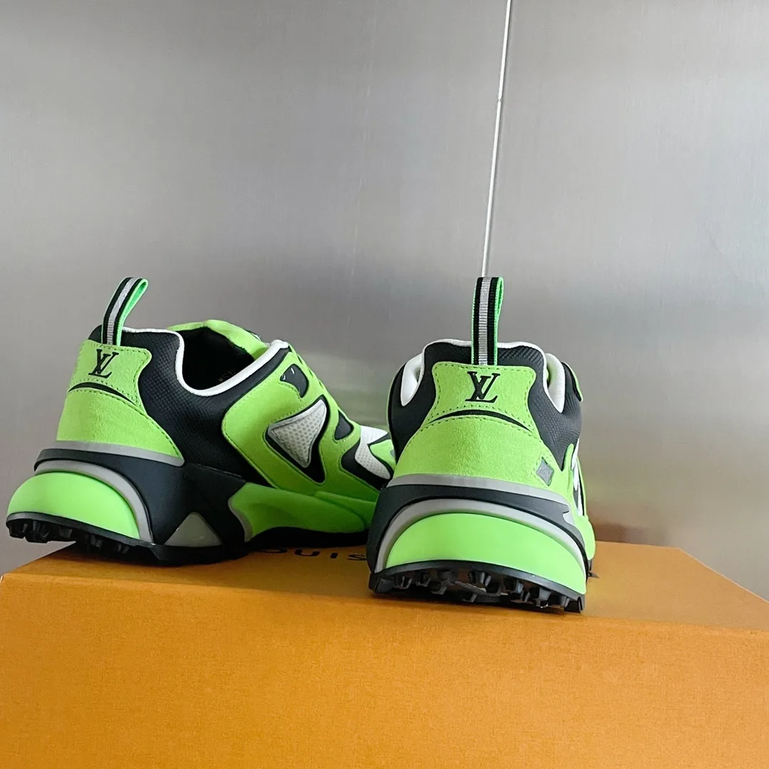 Louis Vuitton LV Runner Tatic Sneaker Green LV 1A9JER - Image 5